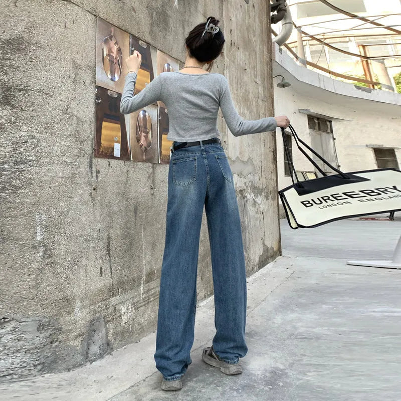 Women's straight-leg denim jeans in retro blue with high waist and traditional cotton construction