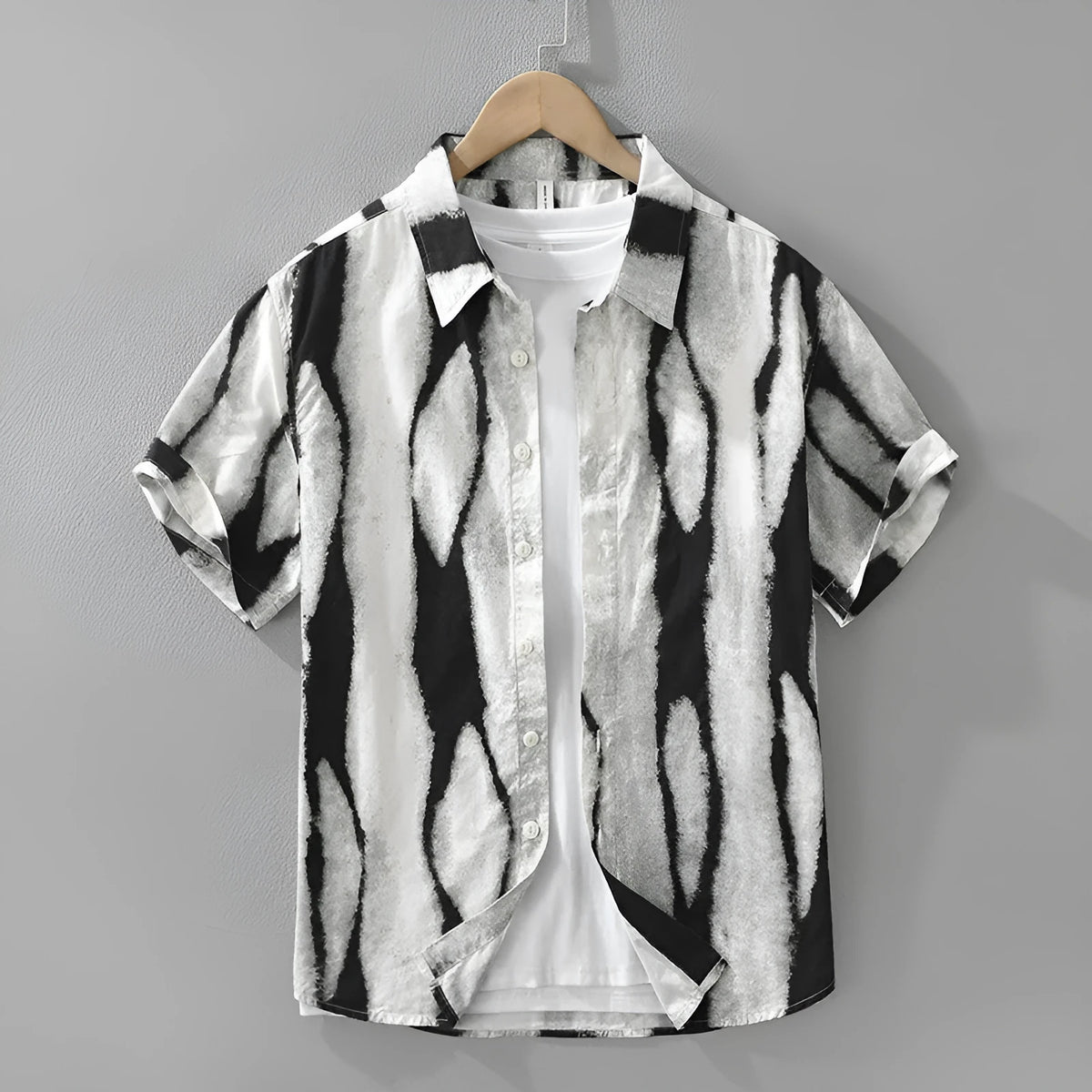 Men's black and brown striped short sleeve cotton shirt with retro cardigan style