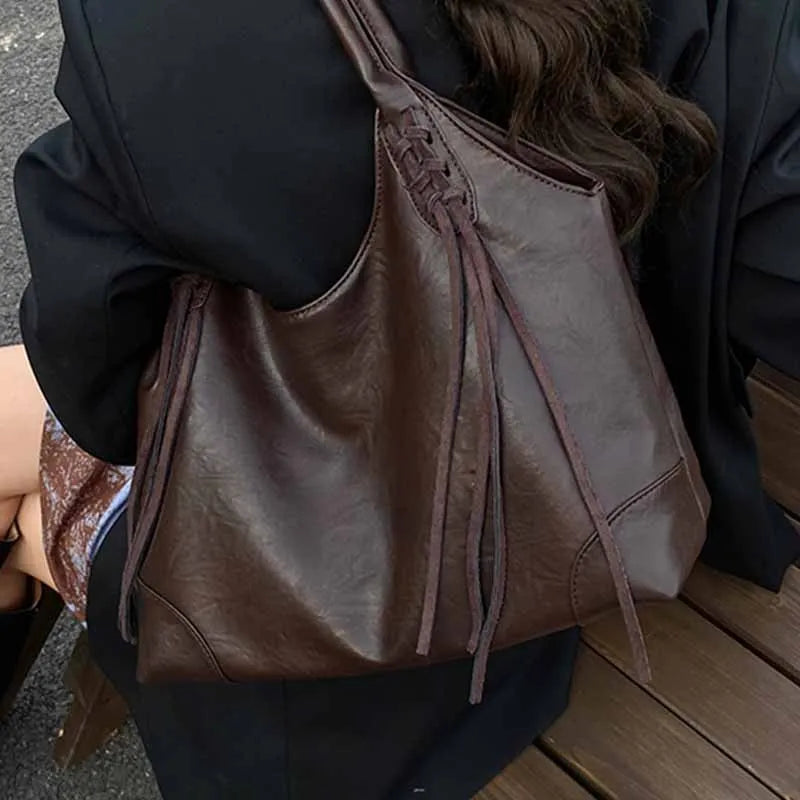 Large capacity PU tote bag for women in black, brown or coffee with sandwich pocket and phone bag