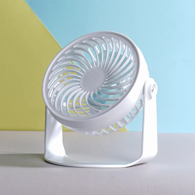 USB-powered portable desk fan with clip-on and floor-standing options showing compact 19×15×10cm dimensions