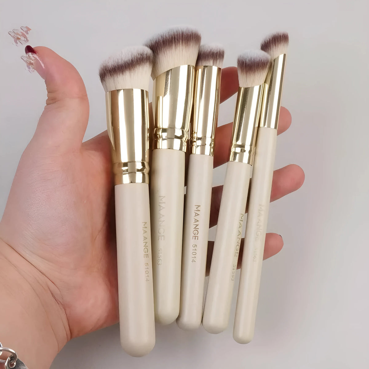 MAANGE set of five apricot-coloured angled makeup brushes for blush, powder, and foundation