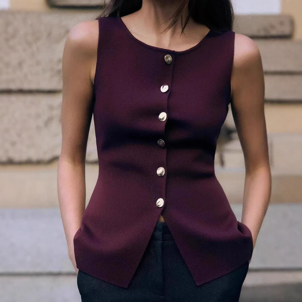 Women's slim fit sleeveless cardigan vest with 3D pattern in viscose fibre fabric