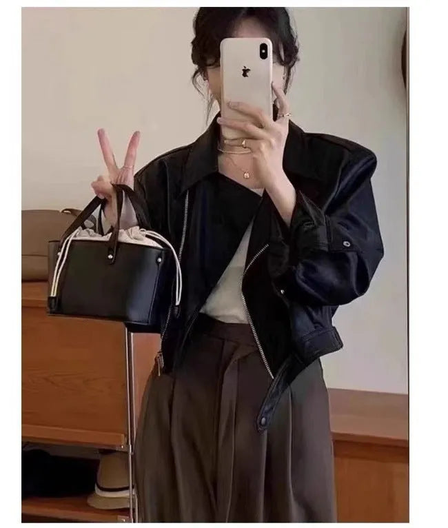Women's retro slim fit leather coat in polyester imitation leather, 40cm length, street fashion style