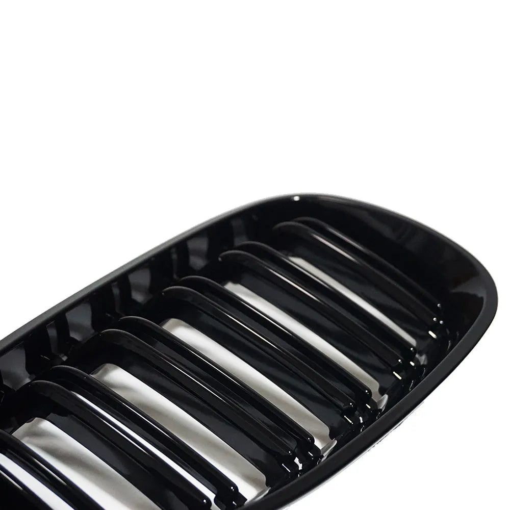 BMW 5-Series front grille with carbon fibre pattern for E39 E60 models 2004-2009