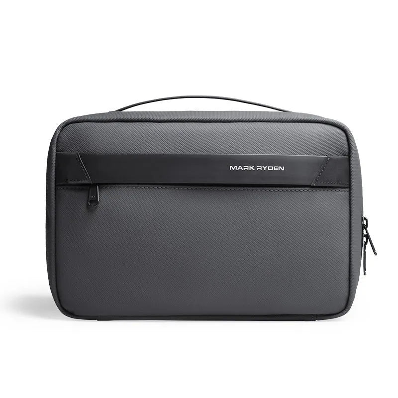 20L portable toiletries storage bag with dry-wet separation compartments in Oxford cloth construction