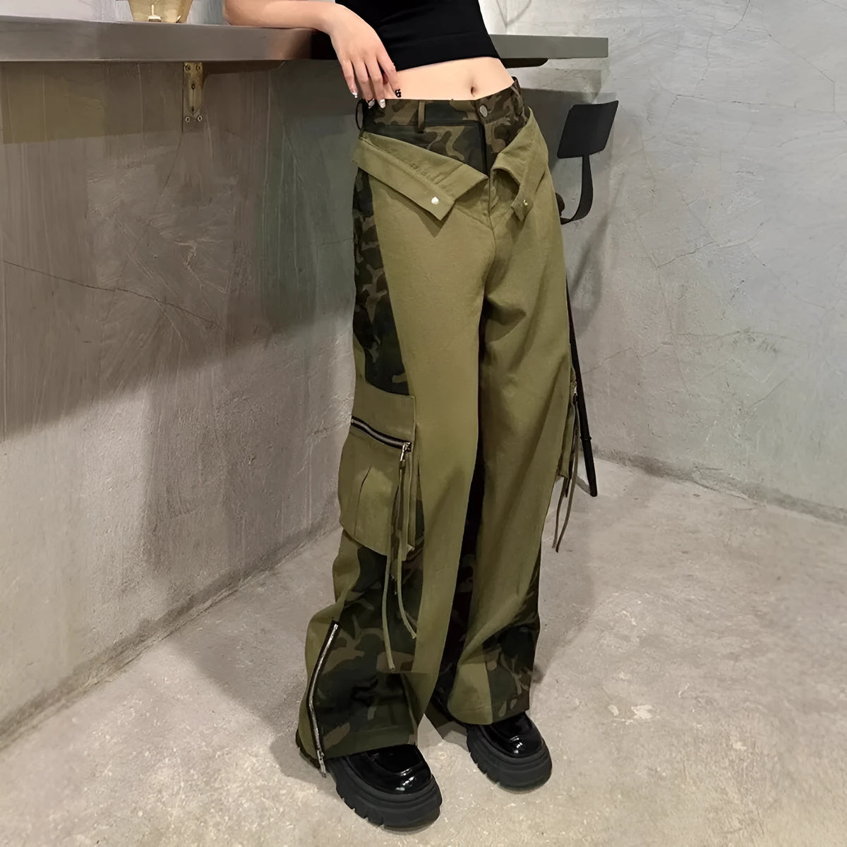 Dark khaki leopard print high-waist straight-leg jeans with tooling style stitching details