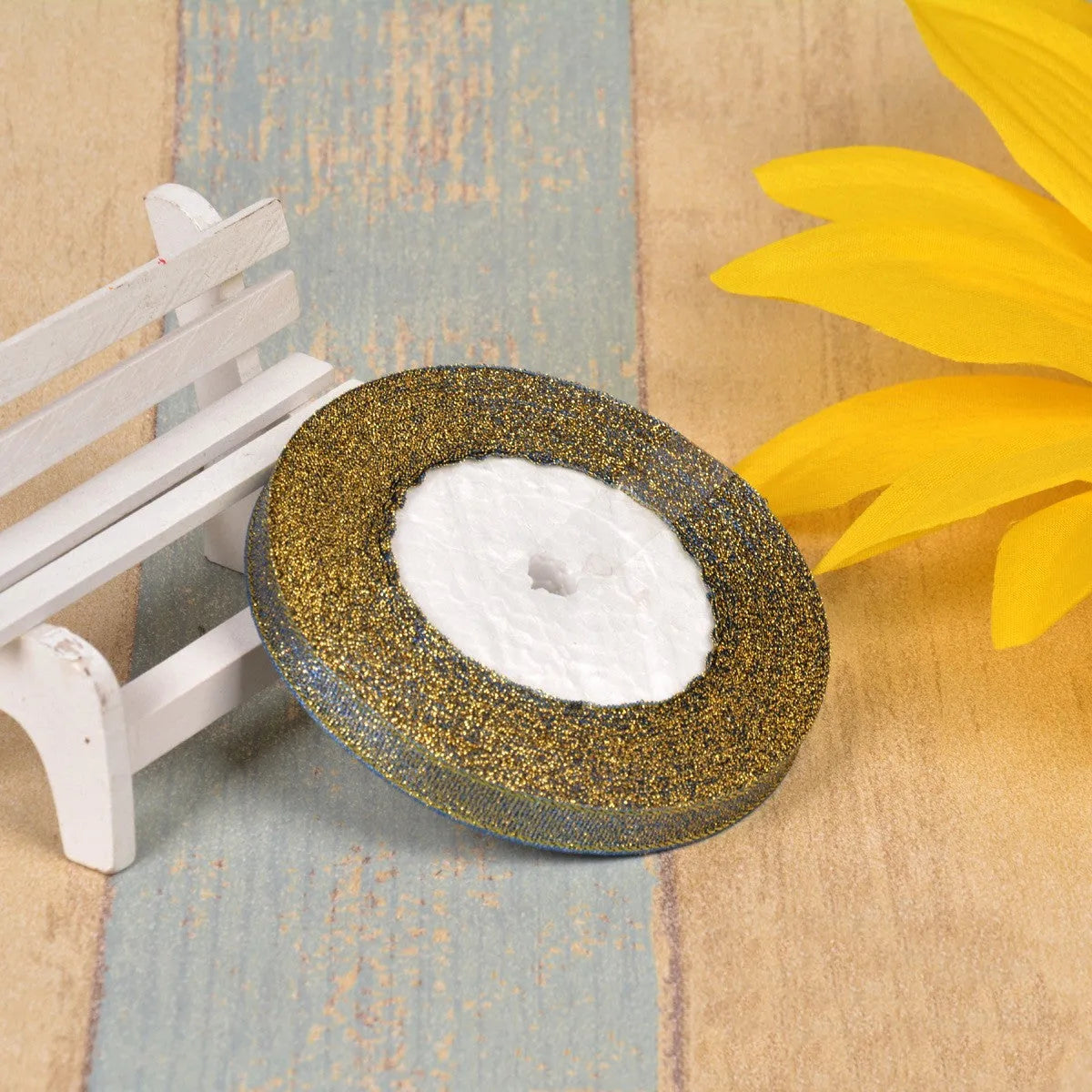 3 points polyester ribbon with colourful green onion pattern and metallic wire accents on 25-yard spool