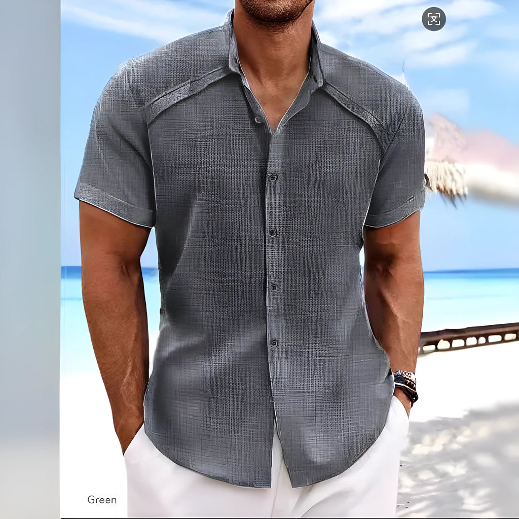 Hawaiian casual short sleeve shirt in solid colour with thin cotton blend fabric