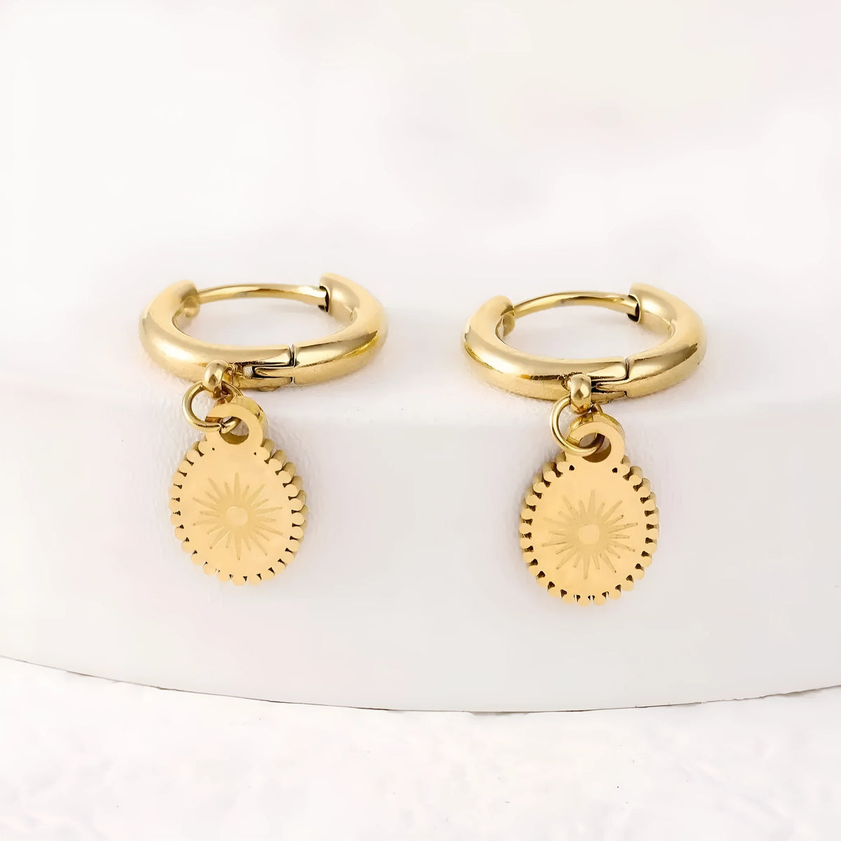 Geometric ellipse stainless steel ear button earrings with a non-fading finish, colour XY-EH005.