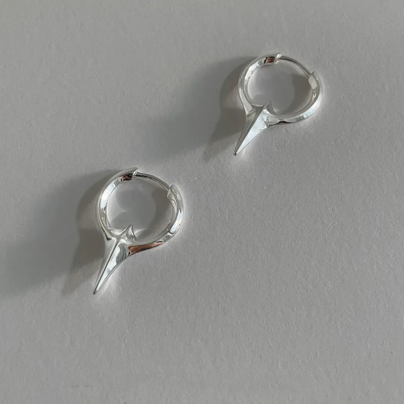 Geometric star shape clip earrings with white gold plating for non-pierced wear