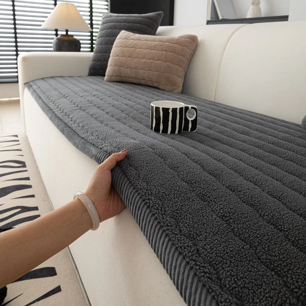 Plush non-slip sofa cushion in solid colour, available in six colours and five sizes from 70x70cm to 70x240cm