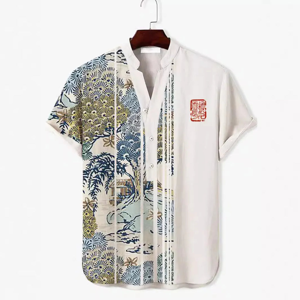 Short sleeve t-shirt featuring 3D digital animal print design in polyester fabric