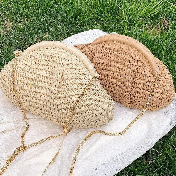 Women's straw shoulder bag with chain strap in khaki colour