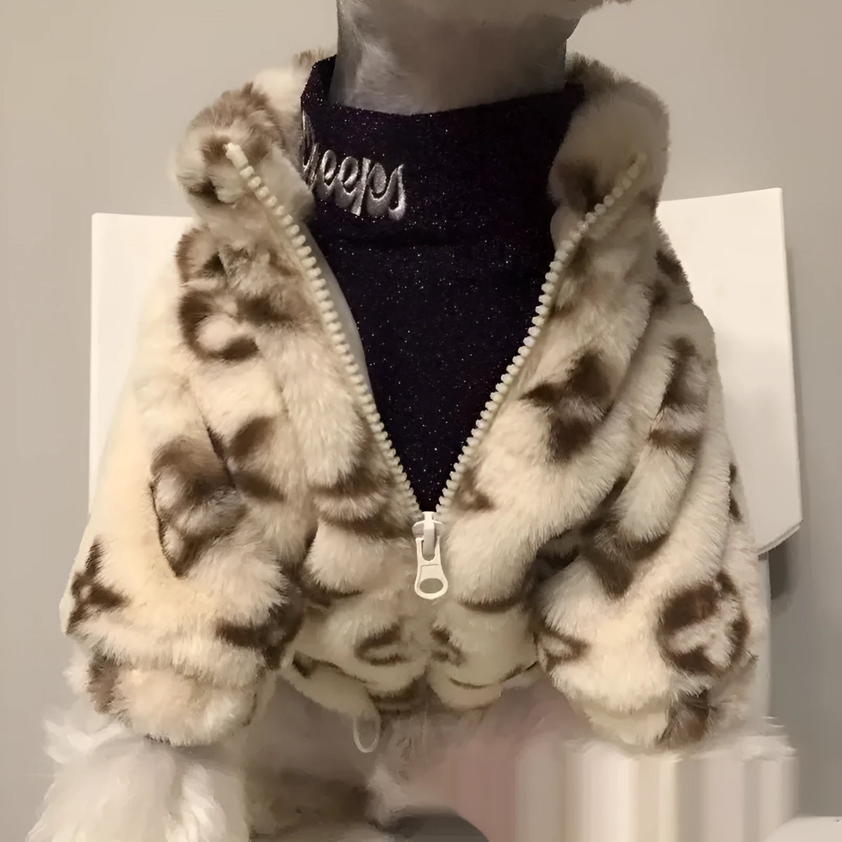 Dog clothes autumn winter smoked fur coat in British style, polyester, sizes XS to XL for 1kg to 8.5kg dogs