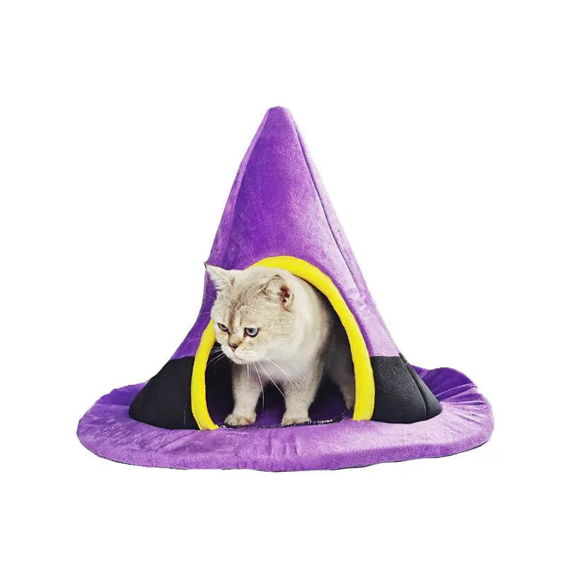 Purple witch hat-shaped cat bed measuring 60x45cm for Halloween pet décor