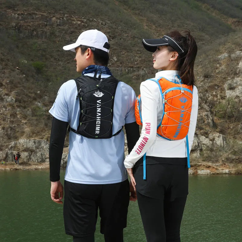 Ultra-light solid-colour outdoor backpack in Streamer Orange with air pillow belt