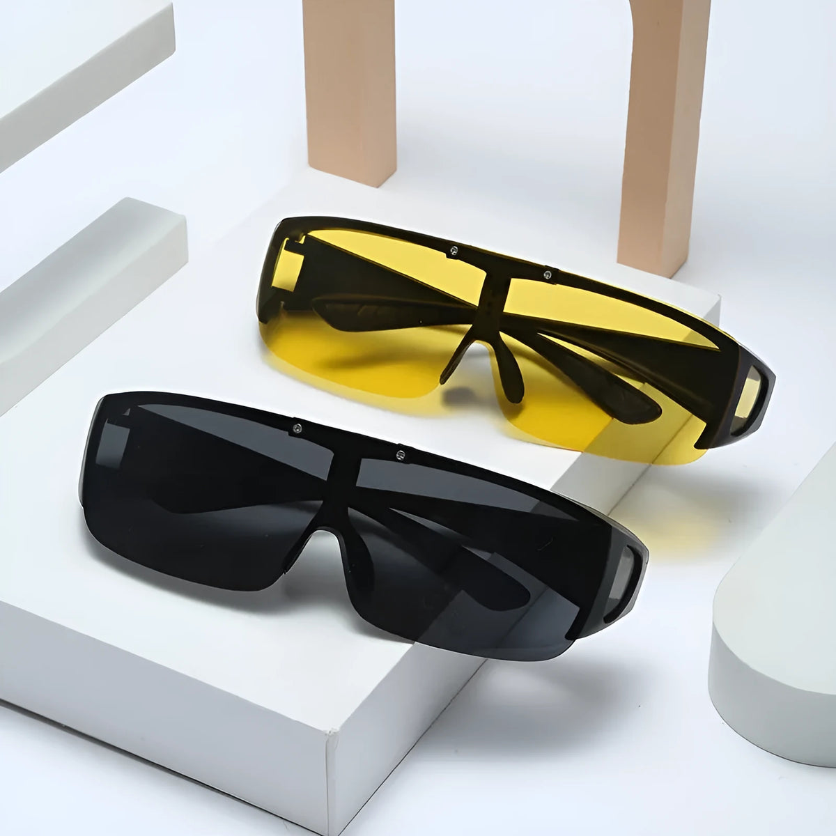 Polarised sunglasses with myopia correction for outdoor sports including mountain climbing and cycling