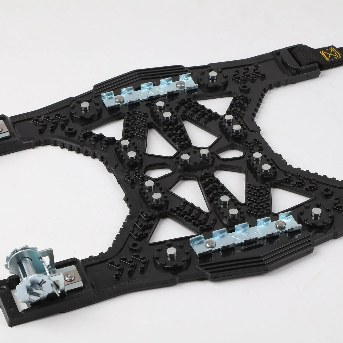Universal steel anti-skid chain set for cars and SUVs with installation tools