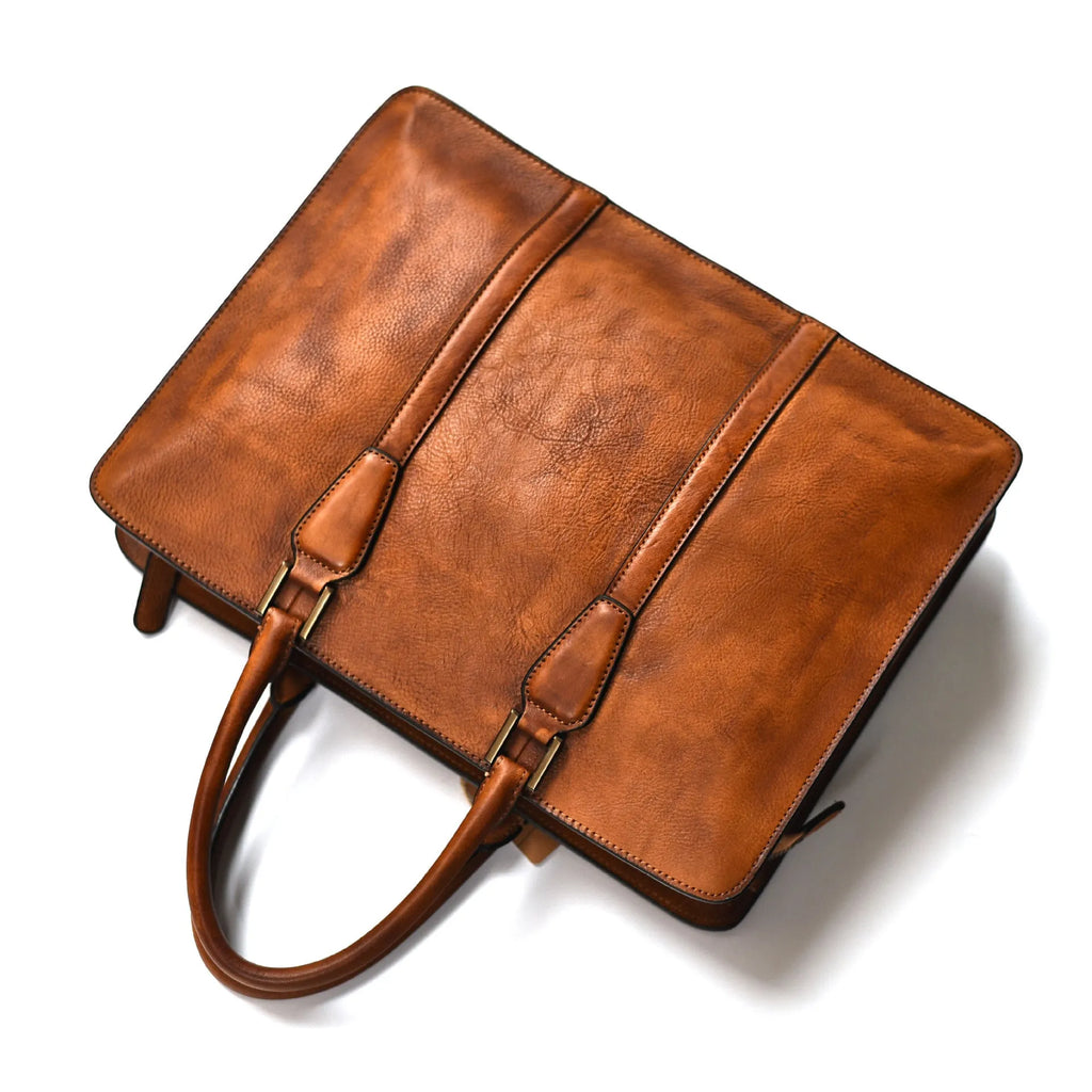 Men's 14-inch retro leather handbag in horizontal square business design with zipper closure