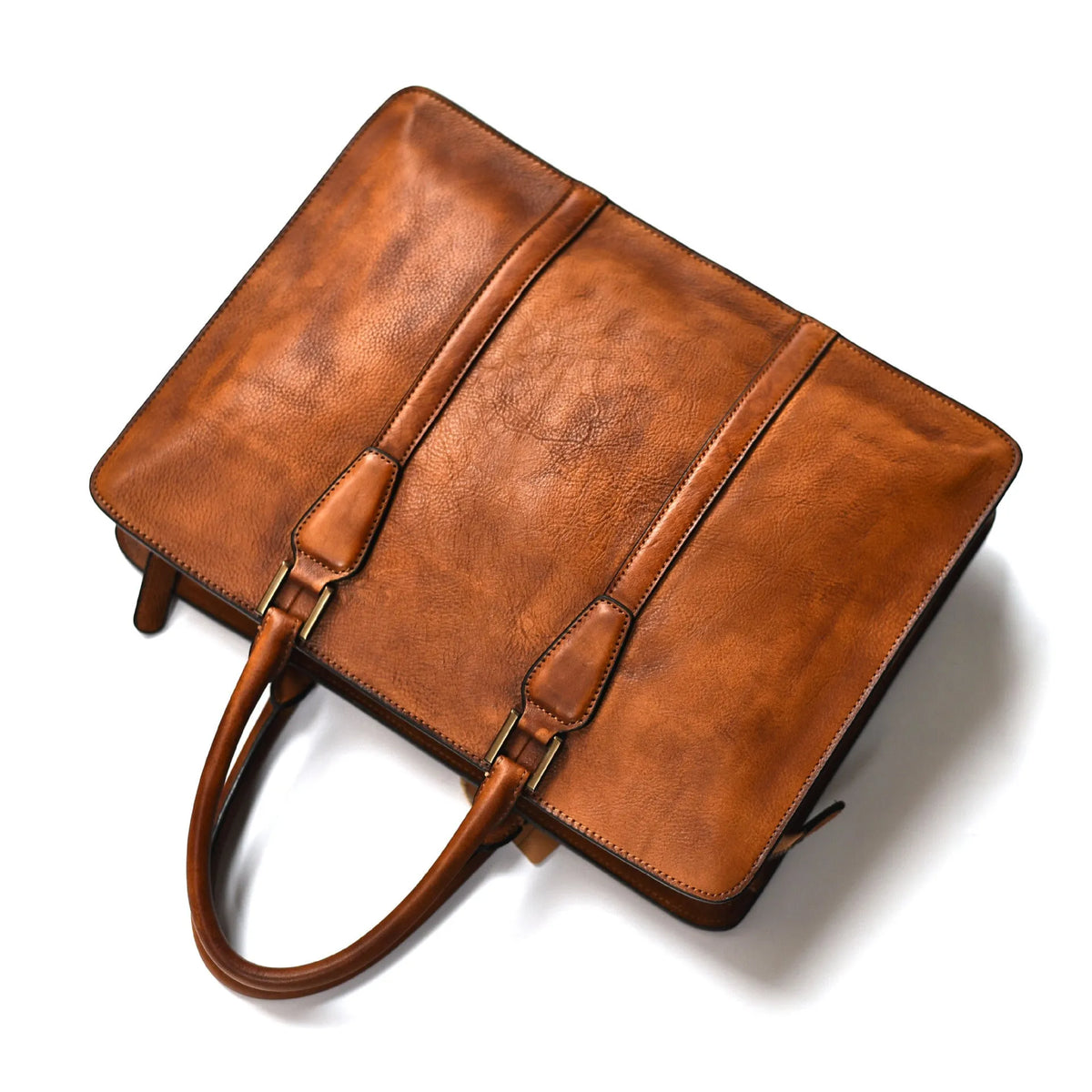 Men's 14-inch retro leather handbag in horizontal square business design with zipper closure