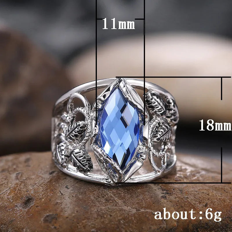 Women's horse eye shaped blue crystal ring in alloy with geometric design