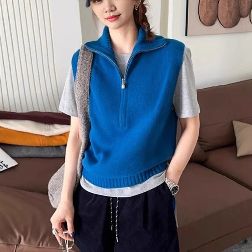 Retro half zipper sleeveless knit vest in polyester mesh with 3D pattern
