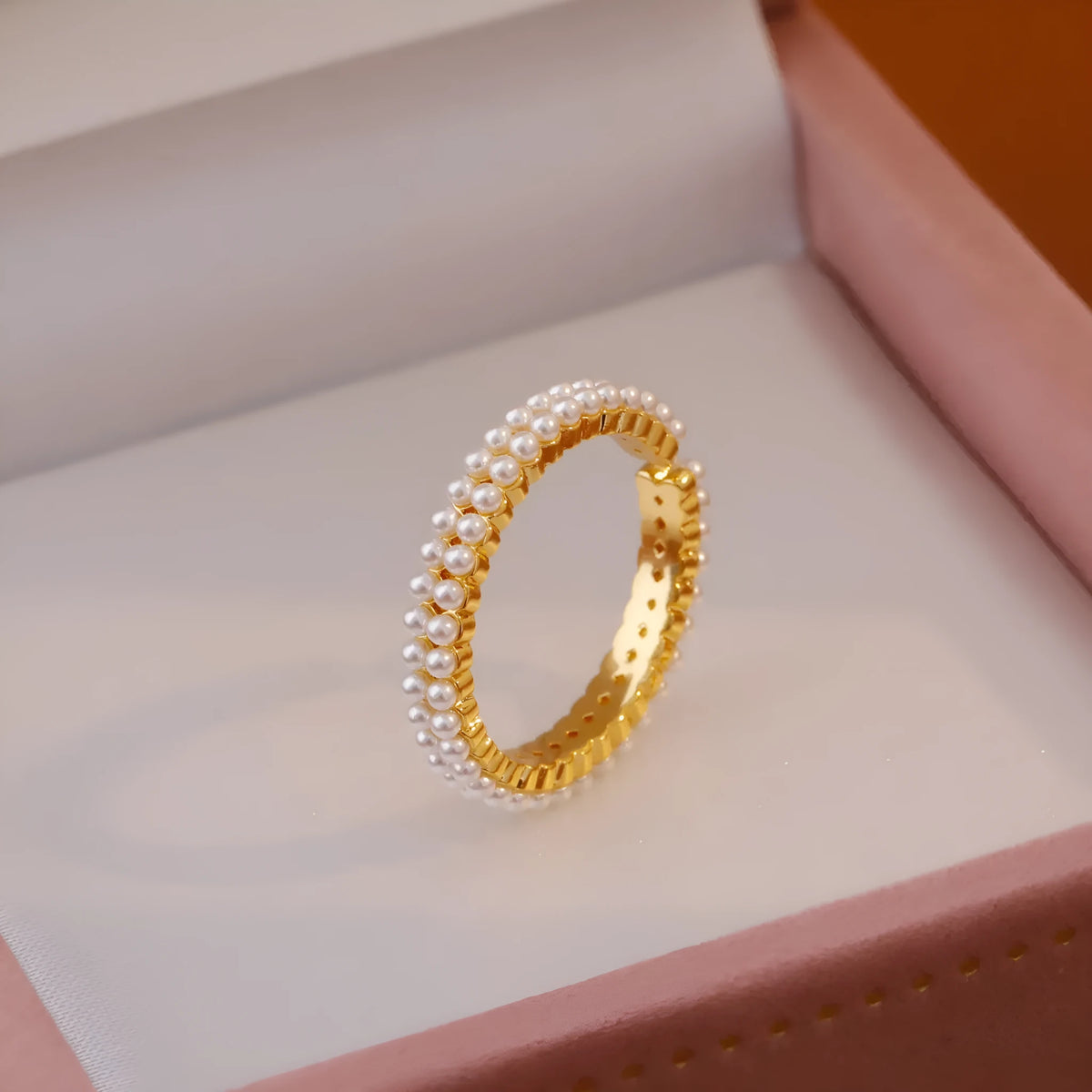 Gold electroplated women's ring with open mouth design and geometric modelling