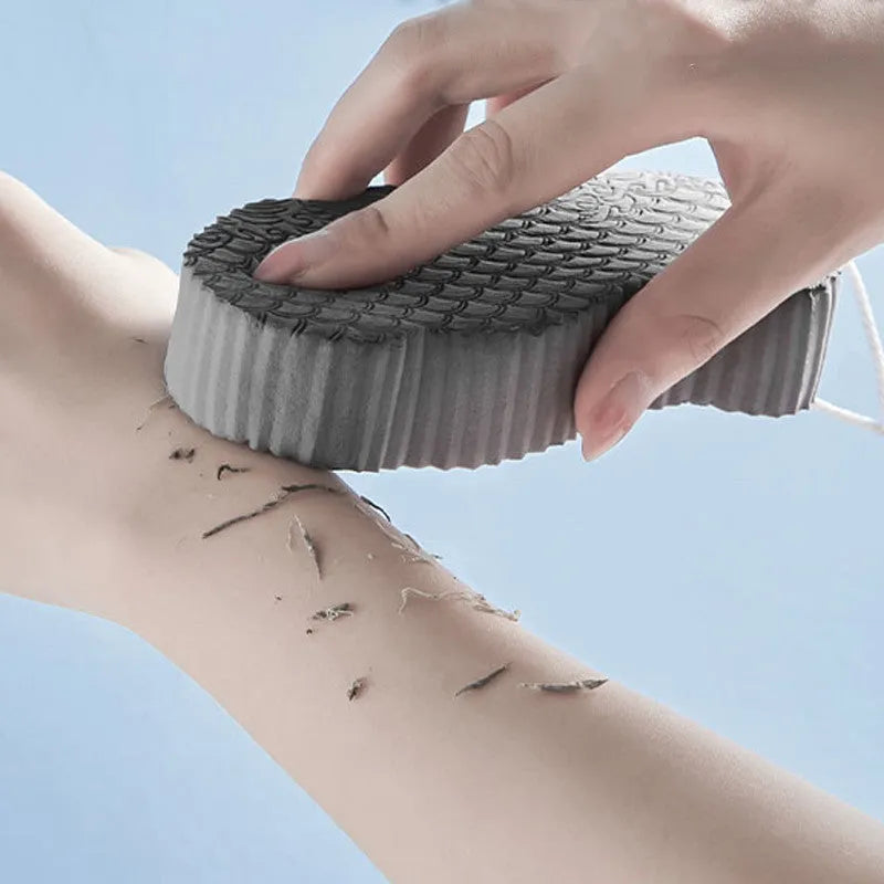 White 3D bath sponge with fish scale pattern for gentle body exfoliation