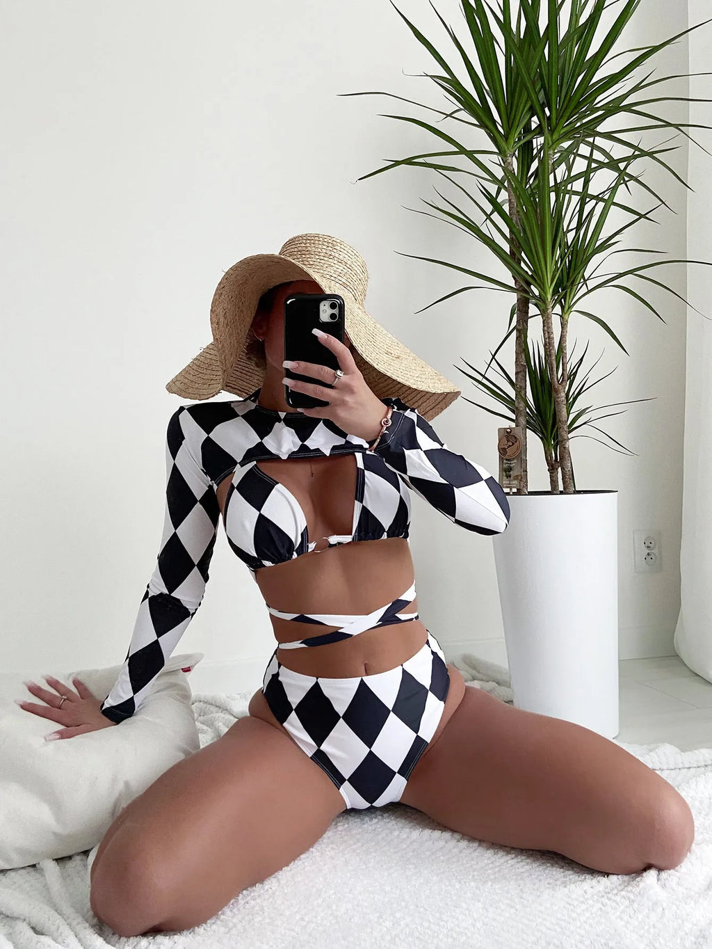 Women's long sleeve plaid bikini three-piece set for swimming