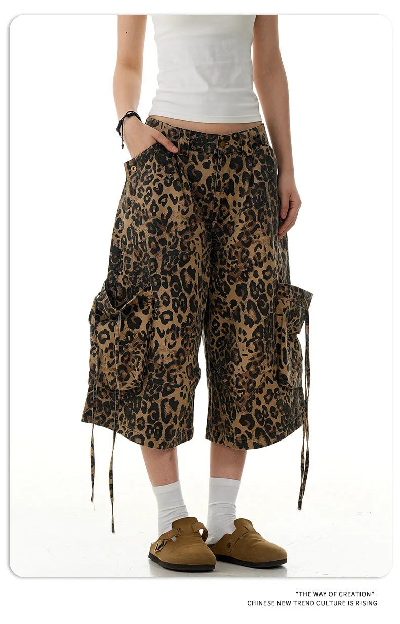 Women's leopard print cotton cropped trousers with high waist and button fly