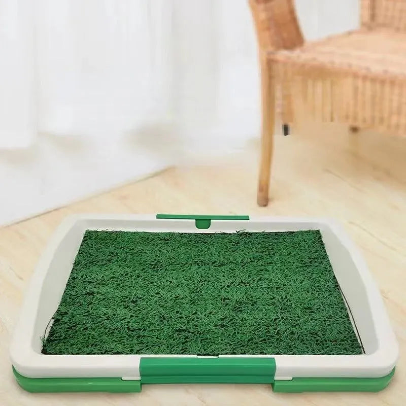 Green artificial turf dog toilet with plastic tray and mesh layer for indoor puppy training