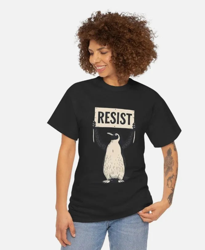 Straight fit cotton T-shirt in black green white colours with short sleeves round neck