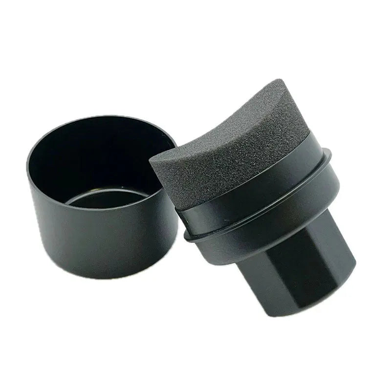Car tyre polishing sponge brush with lid showing 85x120mm dimensions and four colour-hardness sponge options