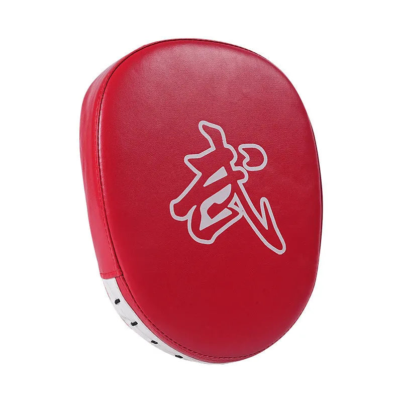 Boxing punching mitts in curved and flat designs for Muay Thai and Sanda training.