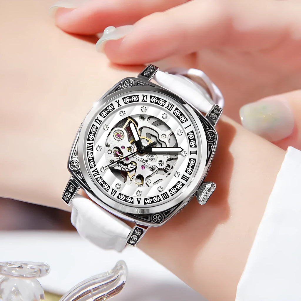 Mechanical watch with luminous hands on leather strap, 10m water resistant
