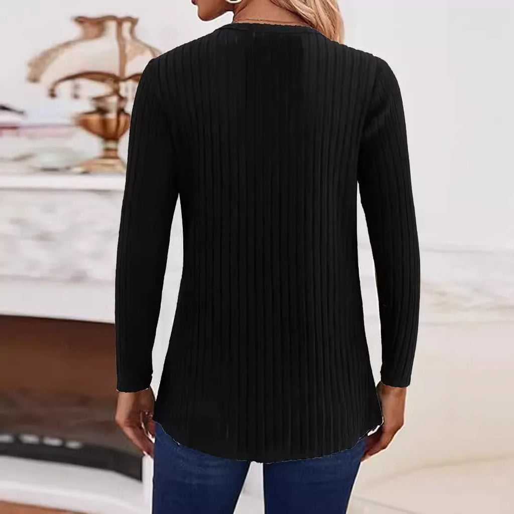 Casual knitted button sweater in solid colour with button detailing on regular sleeve pullover