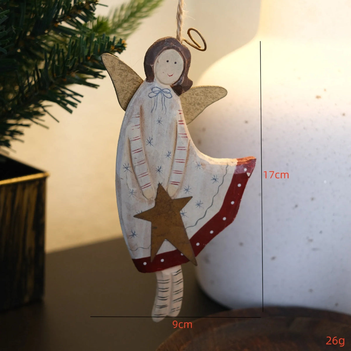 Hand-painted wooden door pendant with carved heart or letter design in American country style