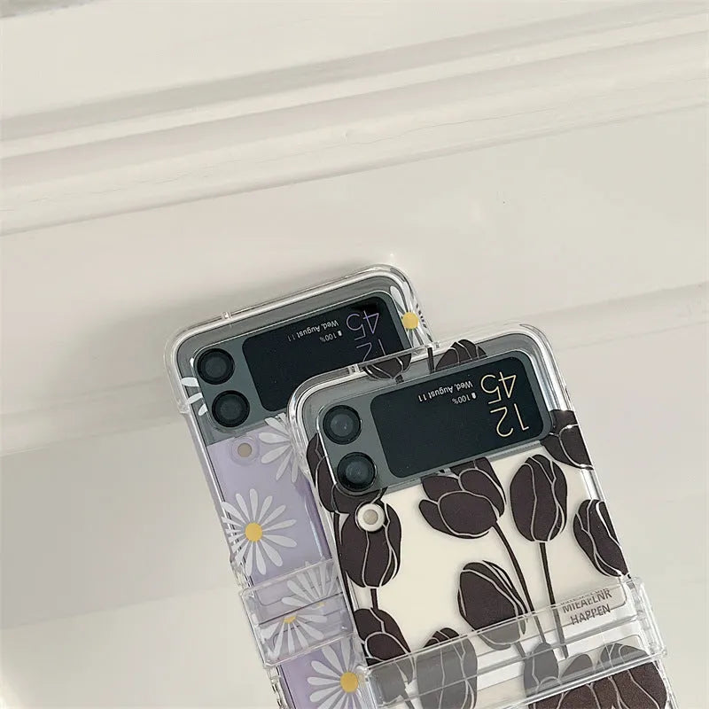 Samsung Galaxy Z Flip phone case with floral pattern on folding screen, daisy design option