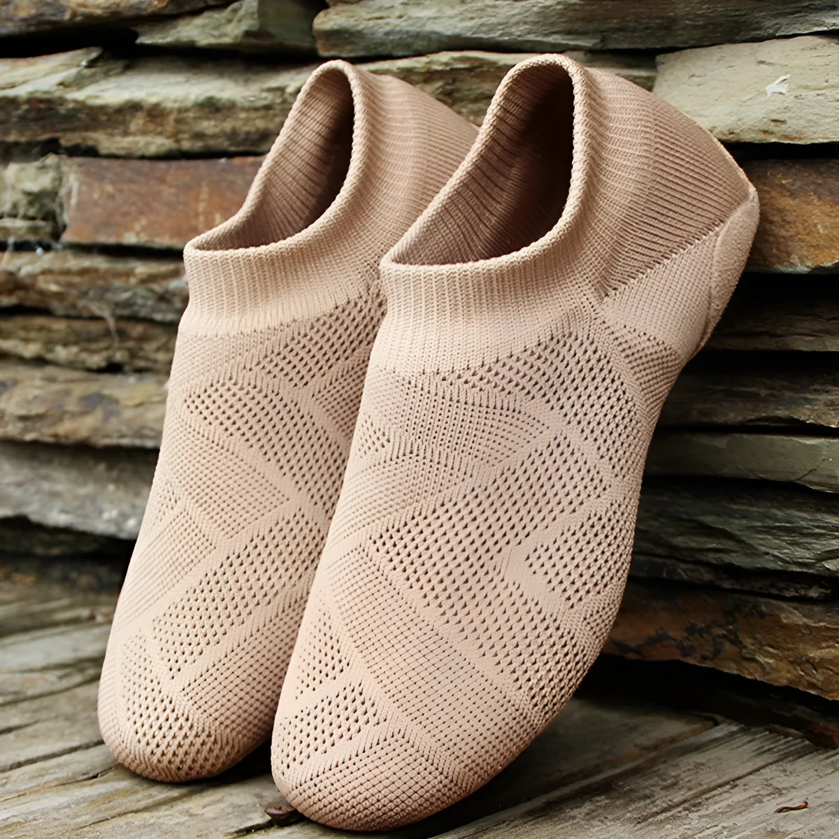 Simple solid colour camel dance shoes with cotton mesh upper and leather sole for Latin dance and yoga