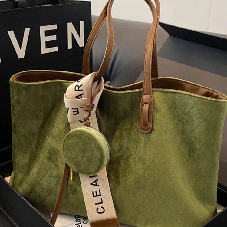 Large square shoulder tote bag in polyester with zipper compartment and sandwich pockets