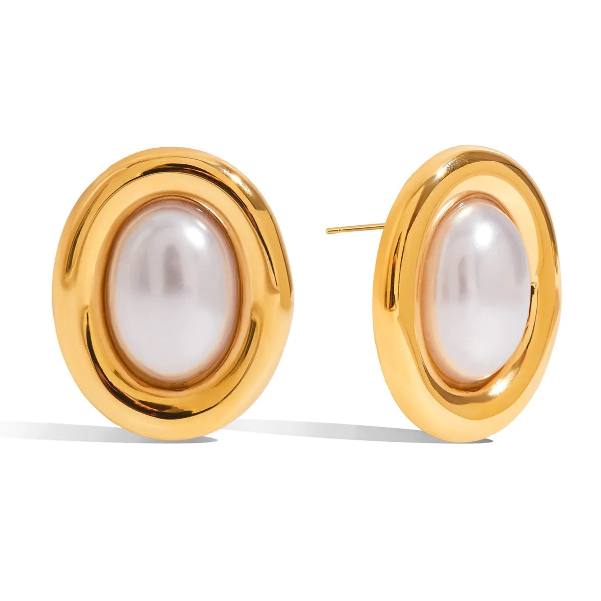 Stainless steel vintage pearl ear studs for women in JDE0305051 colour with electroplated finish