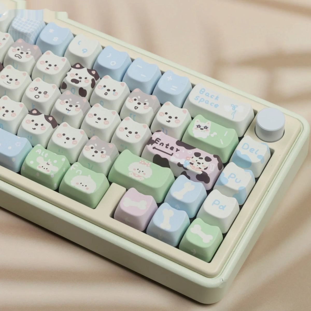 Full set of PBT keycaps with colourful sublimated cat and puppy designs for a mechanical keyboard.