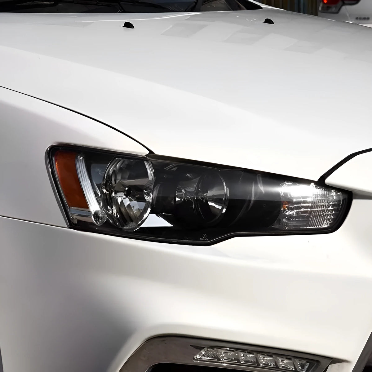 Transparent plastic headlight housing cover with 50mm×30mm×20mm dimensions for vehicle lamp replacement